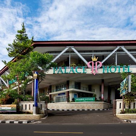 Palace Hotel Puncak Bagian luar foto